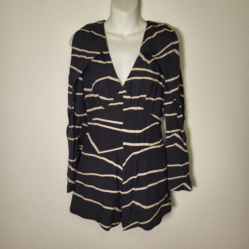 Anthro C/Meo Collective Do It Now Outline Cut Out Sleeves Romper Size Xsmall